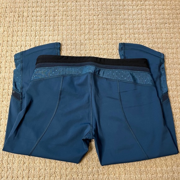 Vintage Lululemon Low Rise Crop Legging - Picture 3 of 4